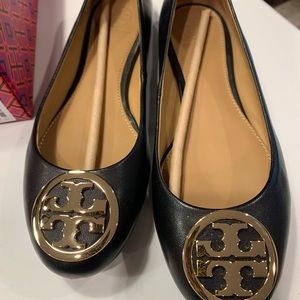 NEW Tory Burch Benton Flats